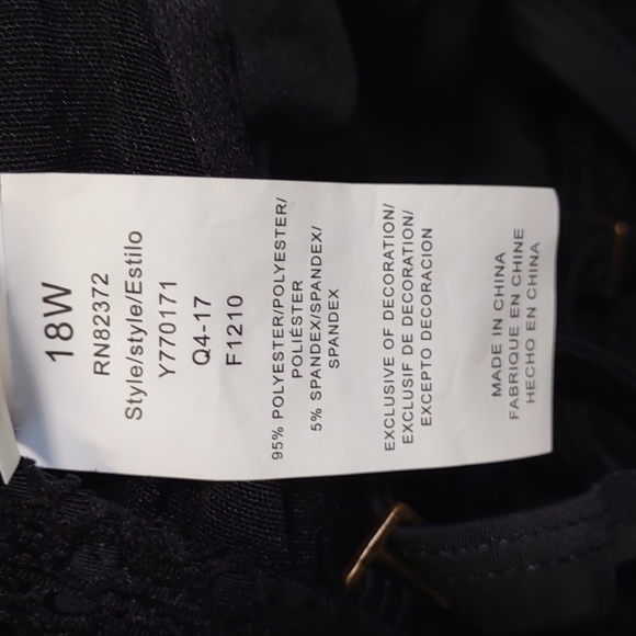 Island Escape Lost At Sea Crochet High-Neck Tankini Black 18W New - Picture 9 of 10